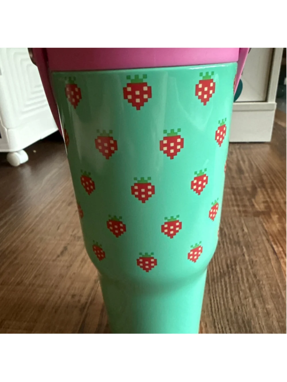 Reduce brand Water Bottle One Size Green Pink Strawberry Print 24oz